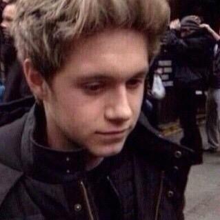 FREE FOLLOW BUT PLEASE FOLLOW @niallscocacola