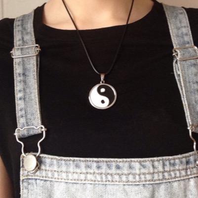 fashioniestaxx's profile picture. i dont know what i would do without music