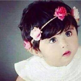 ‏الصمتُ يمْنحُك مُتعة التنزّه في عُقول الأخرينَ