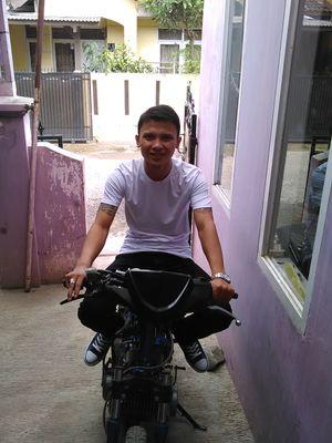 sendiri itu luar biasa u/k mlakukan hal special bersama kawan