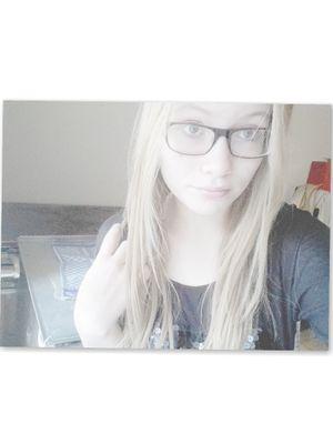 Nelly_27_'s profile picture. 