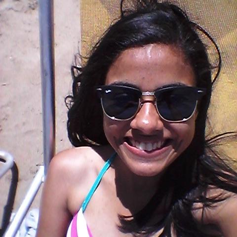 Escritora, Musicista, Flyleaf ♥♪♫  
Máax ♥  Deus centro da minha vida  ;3