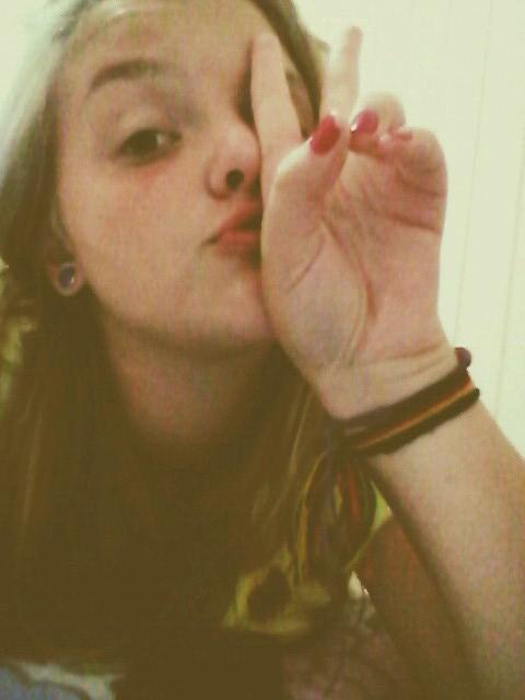 Juh|Rock•pop•eletrônica|filmes de terror|♥♡... SnapChat: juliajuh2244 (n aceito estupradoures) Instagram:juhgermanotta