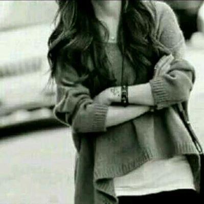 ‏‏اذا العيون تلاقت ..كيف اكون باه؟♥