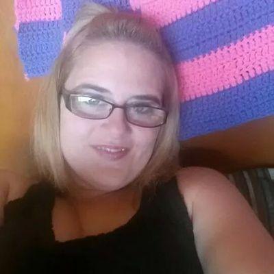single mother of 3. boy 15 & 2 girls ages 13 & 10.