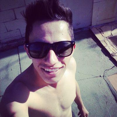 Esse menino tem juízo não gosta é da loucura !