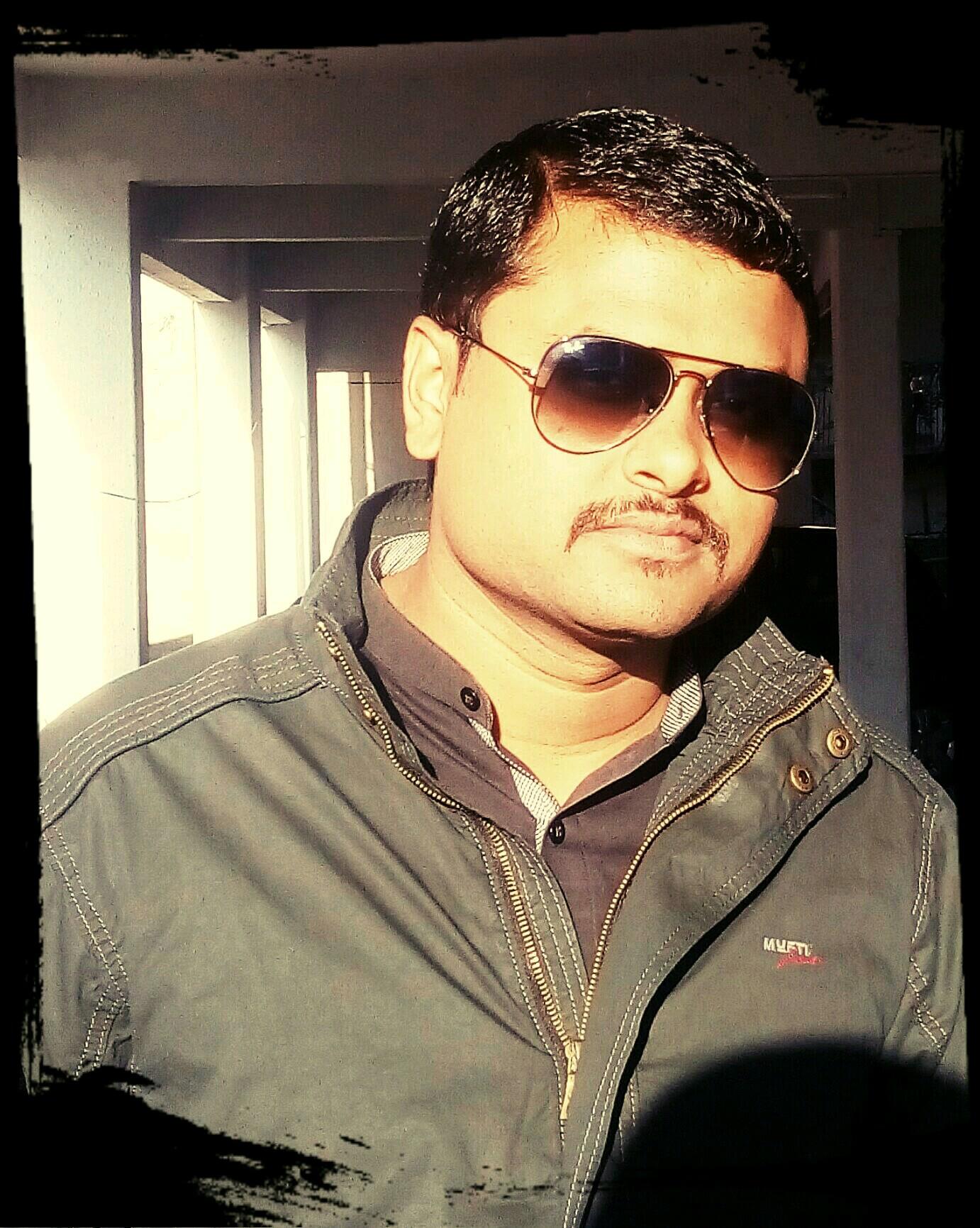 m hot n very caring guy