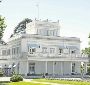 QuintaDeOlivos's profile picture. (parodia) Residencia del Presidente de la Nación Argentina.