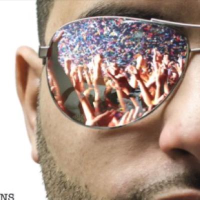 LunaComotions's profile picture. 