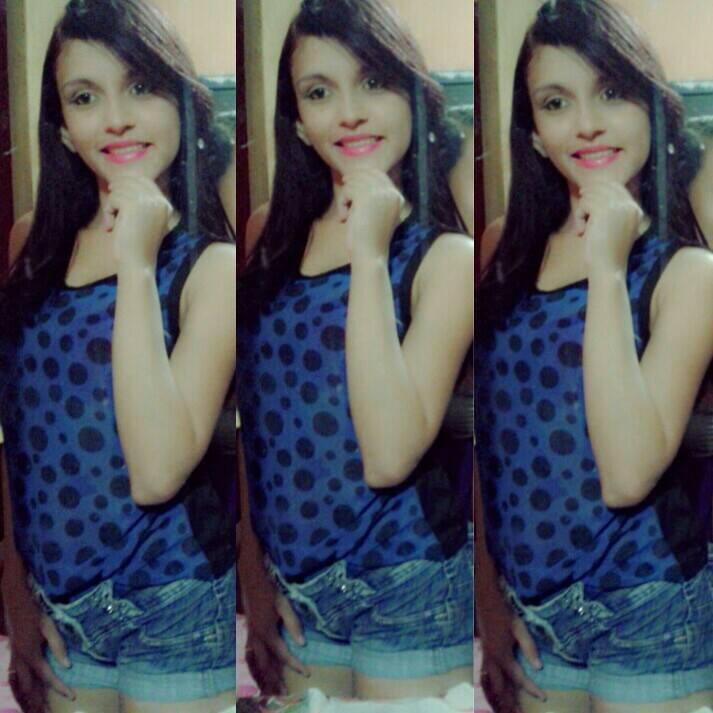 Enquanto uns querem a perfeição eu só quero a minha felicidade :* .