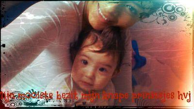 trotse Papa Tiffany v putten love my baby moederliefde_ she is the best mutch loveee