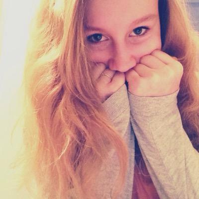 ~ Girl ~ 14 years ~ netherlands ~ people don't hurt you, it's you who let them hurt you ~