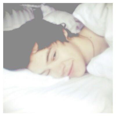 free follow from @unitedhes go follow her :) x