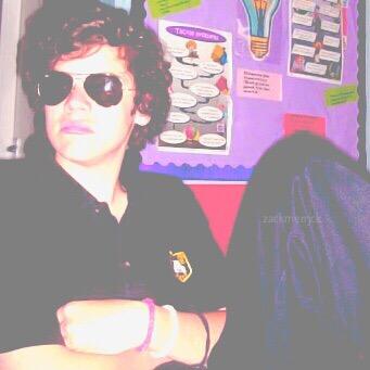 free follow from @unitedhes go follow her :) x