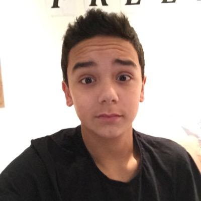 salut je suis Helios (Freerunning❤️) abonnez vous svp 13 ans mrc