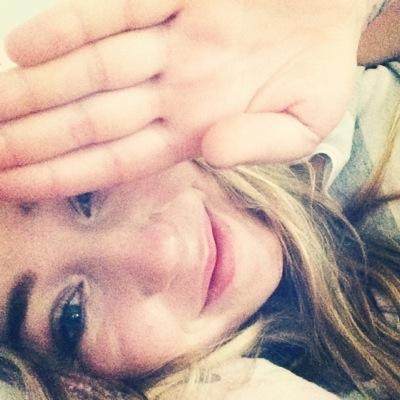 fridayeah's profile picture. Tankar som rinner ner i fingrarna och ut i cyberrymden.