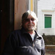Father, step-father, grandfather, proud US Army Veteran, student of languages, seeker of knowledge, lover of baseball,, Patriot. Defender of freedom. 🇺🇸🇱🇷