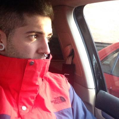 ismael93_'s profile picture. ★★★★
   ★★★  
      037