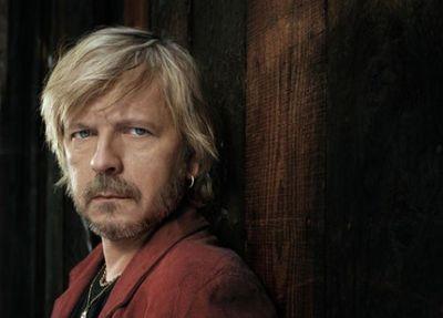 chansonmechante's profile picture. Y'a eu Antoine avant moi,
Y'a eu Dylan avant lui,
Après moi, qui viendra ?
Après moi, c'est pas fini...