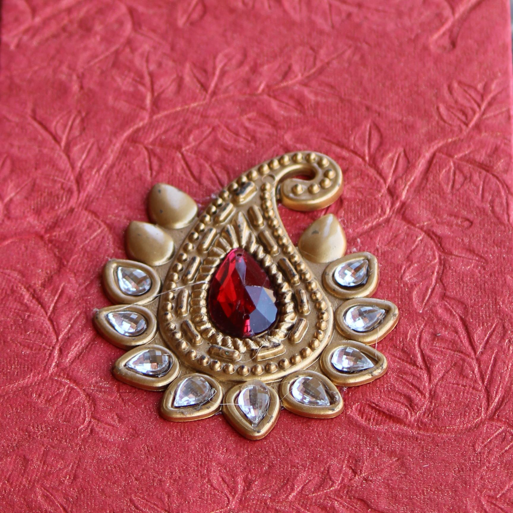Bejuled Creations - Add a little sparkle to any occasion. Custom laser cut wood creations.