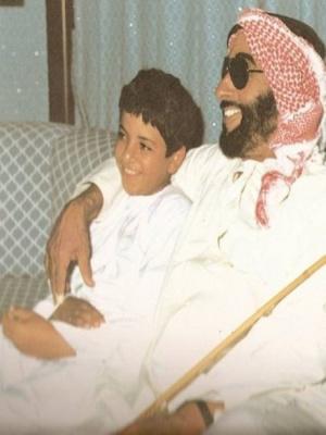 patiencerl33's profile picture. ان الخطوةالاولى لبناء البقيع هي احيائها في اذهان الشيعة- لقد تم حجب الفحتين السابقتين لذا ارجو من الاخوة الموالن دعم الصفحة