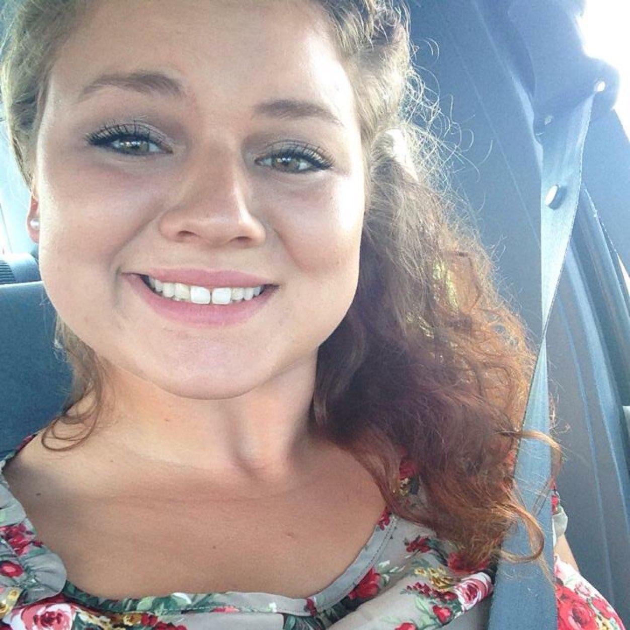 wheresmy_moyni's profile picture. 