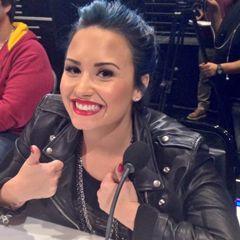 Se é lovatic ou harmonizer quer entrar no grupo manda nome e número na dm, ✨só meninas✨. Só mande se for falar. xx
