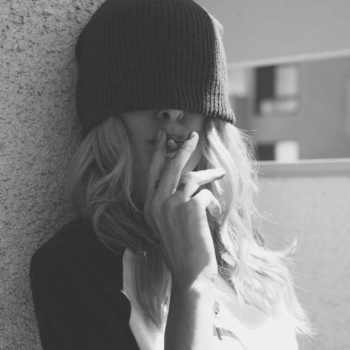 But you won't see me fall apart, cause I've got an elastic heart.