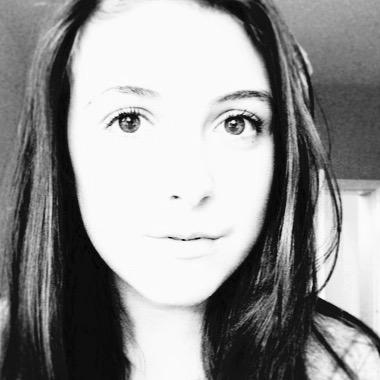 IzzyDyal01's profile picture. 