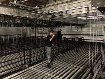 Maquinista en Teatro Real. Rigger en Heart Ibiza.
Maquinista escénico, utilero, técnico de iluminación. Amante del teatro y amando lo que me rodea.