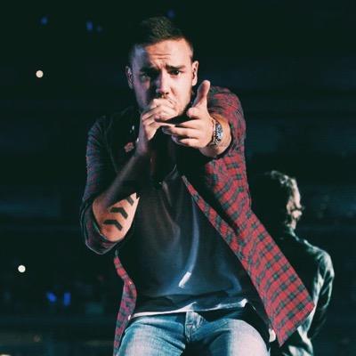 free follow // please follow @snapbxckziam & ask for a follow back
