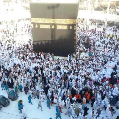 اللهم ارحمني اذا عرق جبيني وبردت اقدامي وزاغ بصري وسكن انيني وثبت قولي ب لا اله الا الله يوم ترفع الروح اليگ