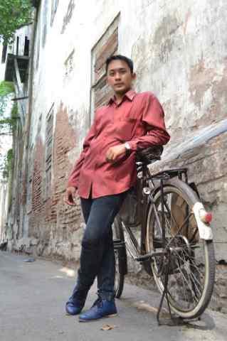 Kulla_Sedhent's profile picture. Daun yang jatuh tak pernah membenci angin