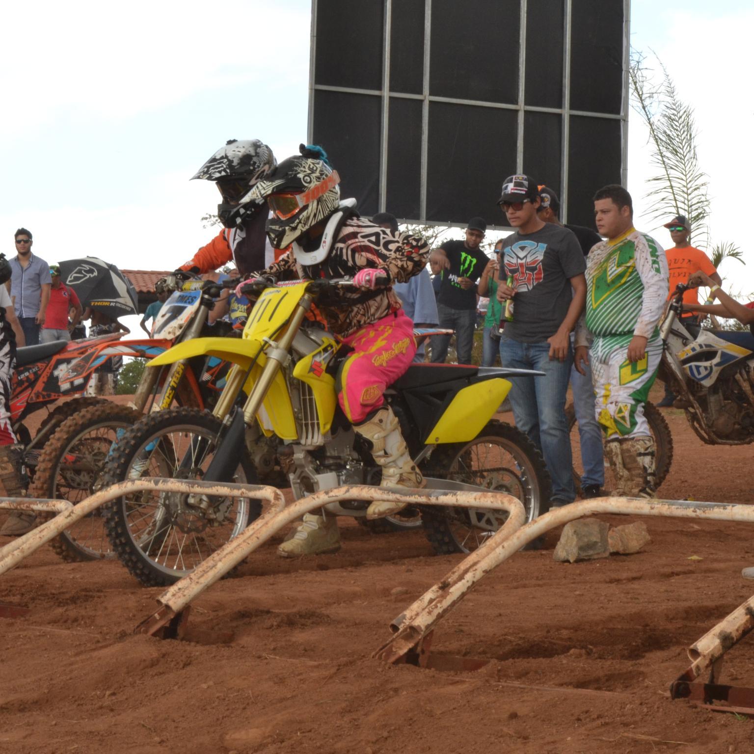 katherinnecruz_'s profile picture. 15♡ | Dios al timon ❤️ | Motocross rider #230 .