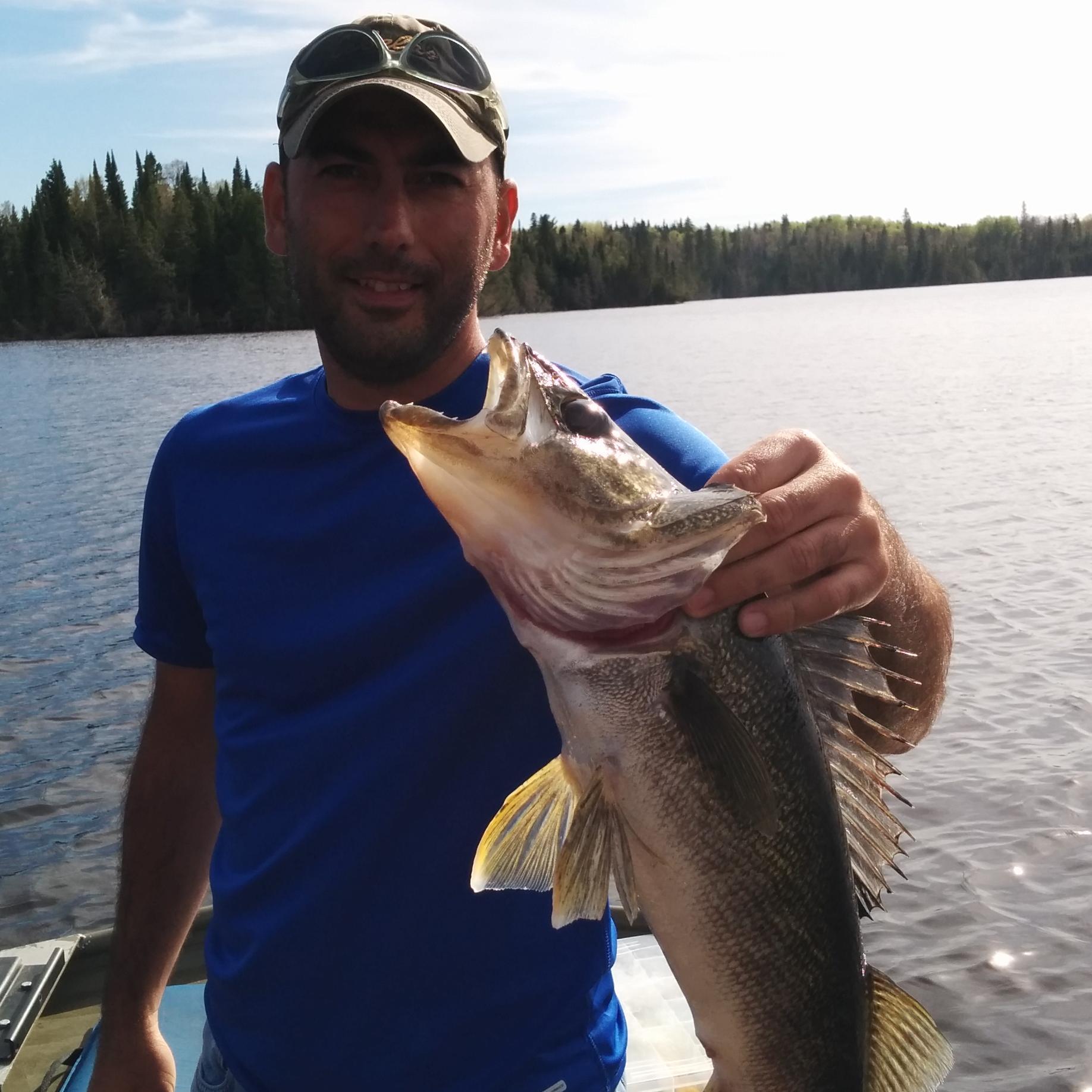 jrozzi_1688's profile picture. 