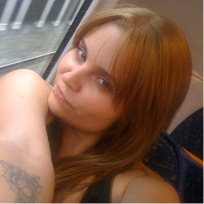 i am nearly 25 (om my gosh halfway to 50) and loving life atm
Really down to earth and wanting to meet new people