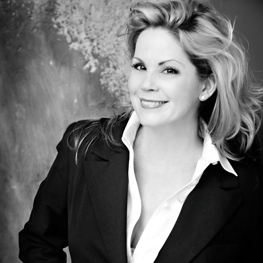 TBell is a film acting coach based in Dallas, Texas.  She's been coaching since 2001.  In addition to coaching, she is also a screenwriter and filmmaker.