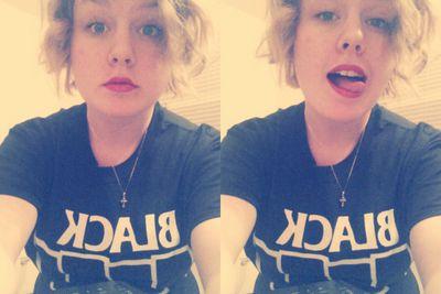 mollielocket's profile picture. I love Jesus.  I also love music, reading, & writing. ☺ Born in Cali, live in Las Vegas.