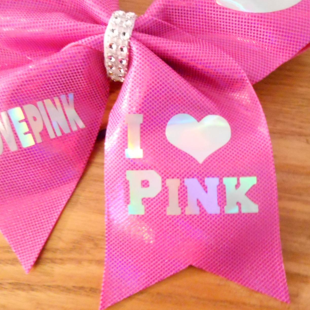 Cheerbow Maker, wife, mother of 3, & grandmother of 2. I love making and design cheer bows.