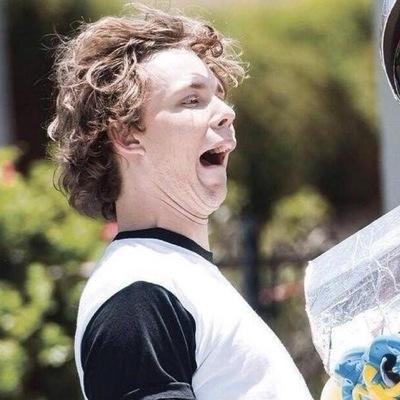 xoxhxmmo's profile picture. free follow! please follow @lrhottie she is trying to reach her goal !!:)