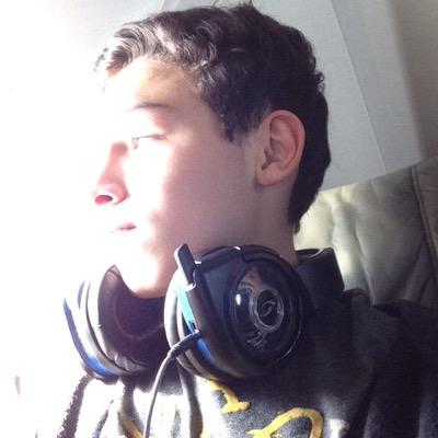 Call of Duty not pro player. I follow back. cod zombies fan. Only xbox player. @ULTBEsports Clan leader.