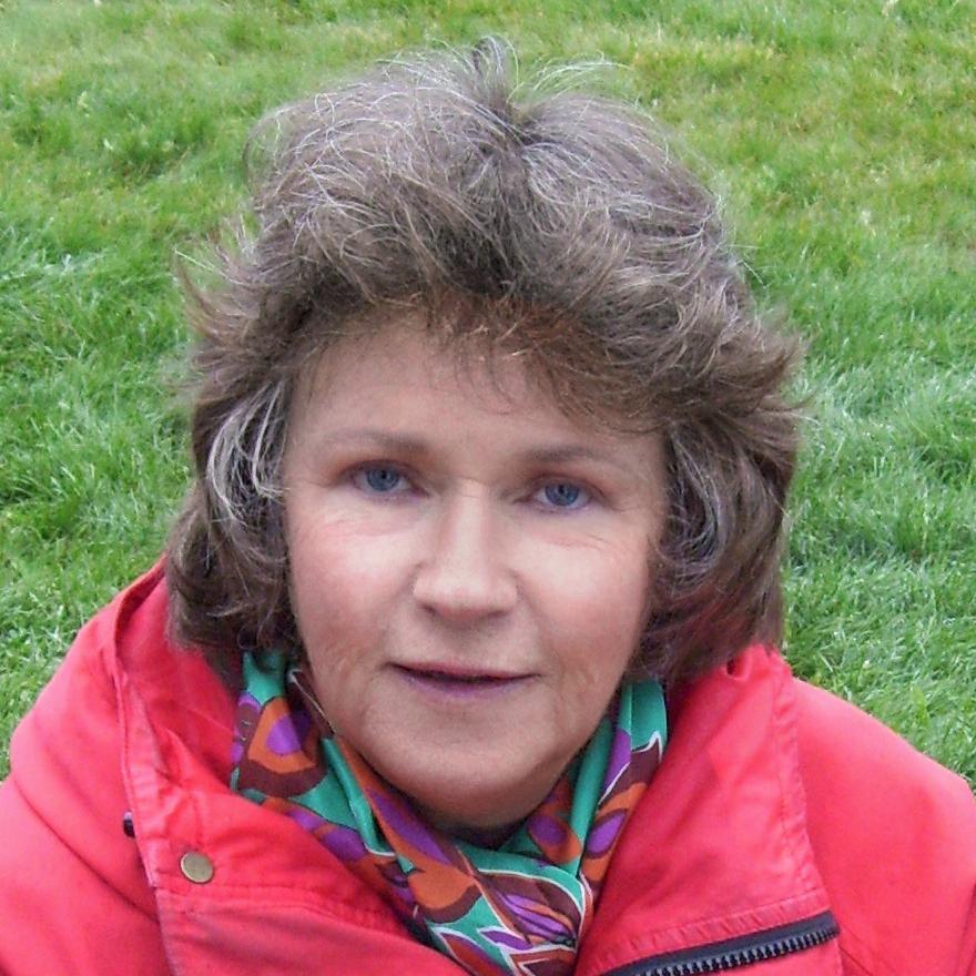 Author of The Tomorrow Country http://t.co/tRjKBXJ6jG, romances and YA novels. Lives on an old Ontario farm full of hidden history and the encroaching wild.