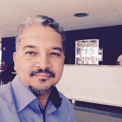 Diretor e Consultor da PERTENÇA ASSESSORIA E CONSULTORIA
Pós-Doutor em Estudos Estratégicos e Diplomáticos Université du Québec à Montréal - Canadá