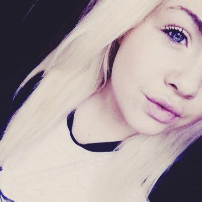Luke Hemmings  // 5SOS // Musical Theatre // 16