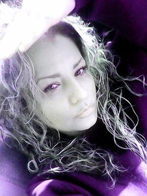 nessaanaya014's profile picture. 