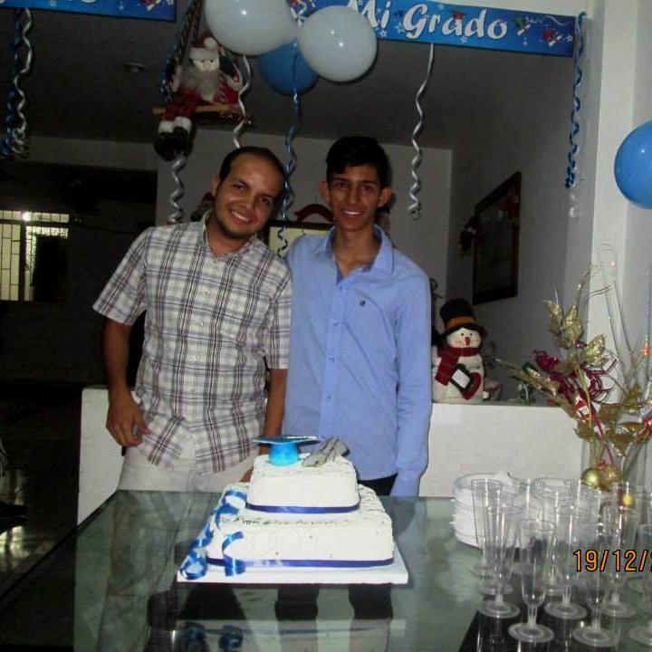 FelipePaez4's profile picture. DIOS, FAMILIA, AMIGOS, LA D.H #17 :D