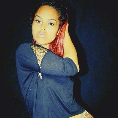 20, Proud Mother, 1Yr.Old Son, 1 On The Way. Just Ne And My Kids.! ❤