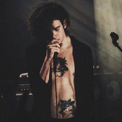 saving this for the username xx but free follow for you. follow me on my personal @babygirlhealy