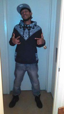 youngcrazyflow's profile picture. If you cant be yourself than who can u be yeah is me dot c