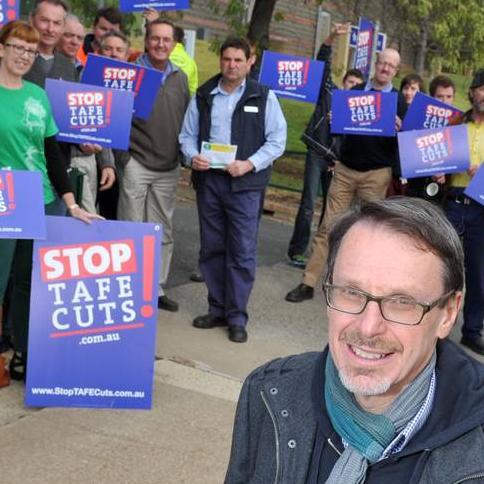 Greens NSW MP, public education and 100% renewable advocate, opponent of fossil fuels & sell-offs. Campaigns for TAFE, an end to cruelty to greyhounds & more